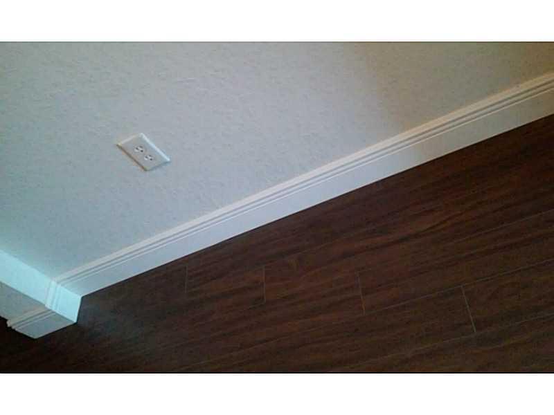 ISLANDS AT DORAL 1ST ADDN - Residential Lease