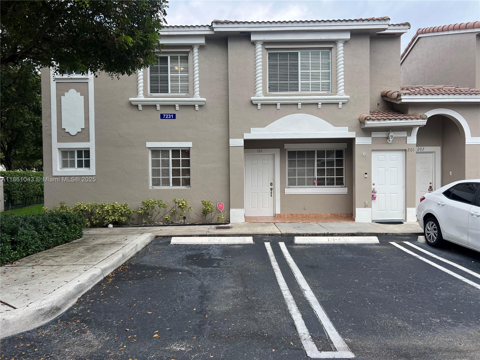 Located in Garden View Villas, our 2-bedroom, 2 Bathroom unit is situated on the 1st Floor, a single-level unit. (No Stairs) The washer & dryer is located inside the Home. Tile throughout the home and a very spacious back patio to enjoy with the family and friends. (2 ASSIGNED PARKING SPACES.) Please use showing assist to schedule a showing. Easy to show! Showing are Tuesday 5-7 pm / Saturdays 11-1 PM.