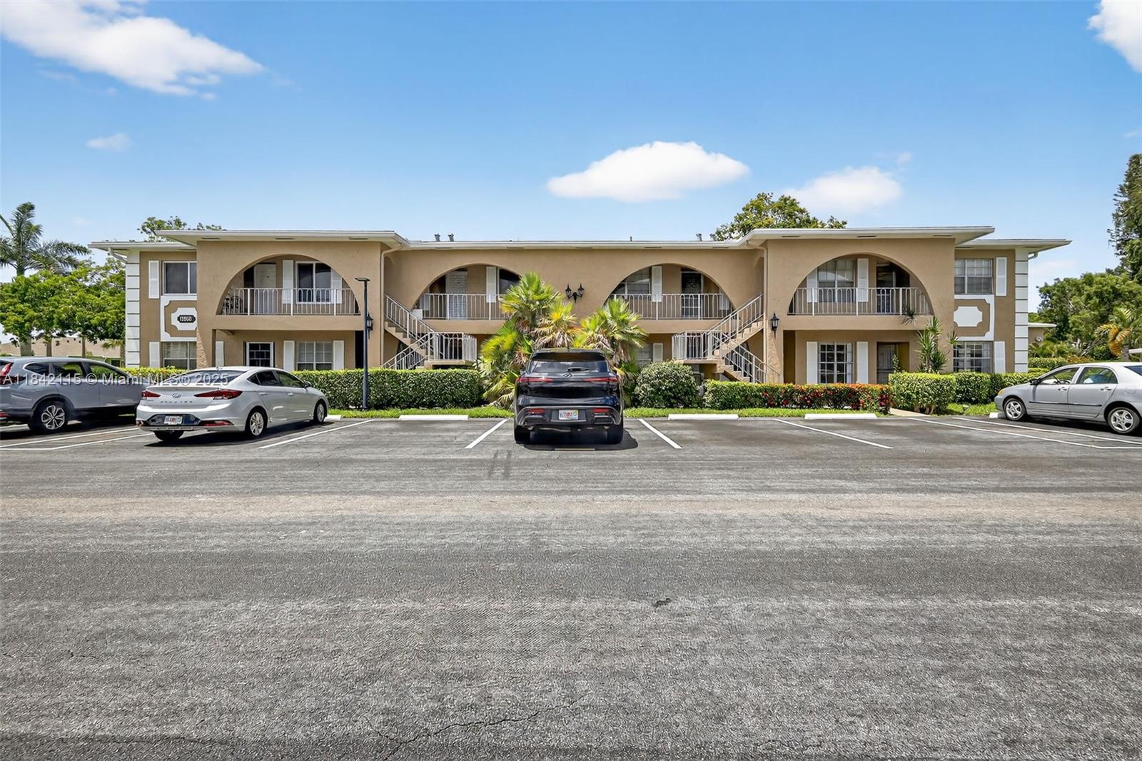 PALM GREENS AT VILLA DEL - Residential
