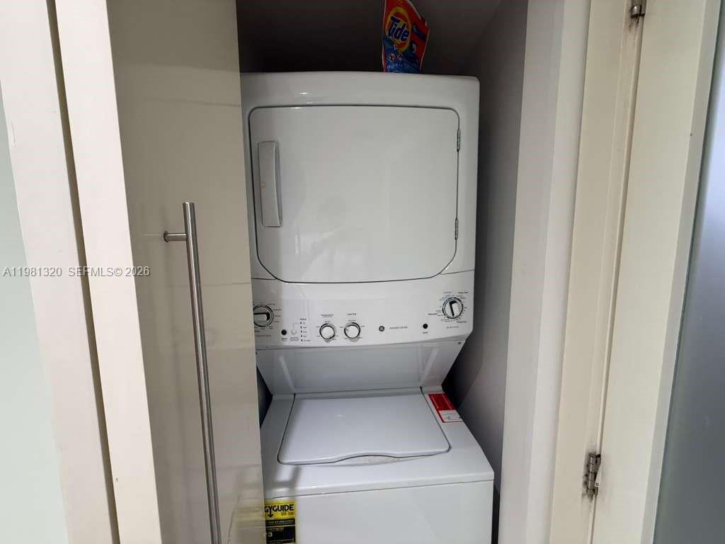 BRICKELL ON THE RIVER S T - Residential Lease