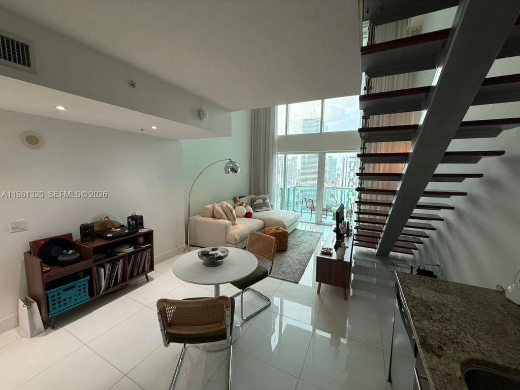 BRICKELL ON THE RIVER S T - Residential Lease