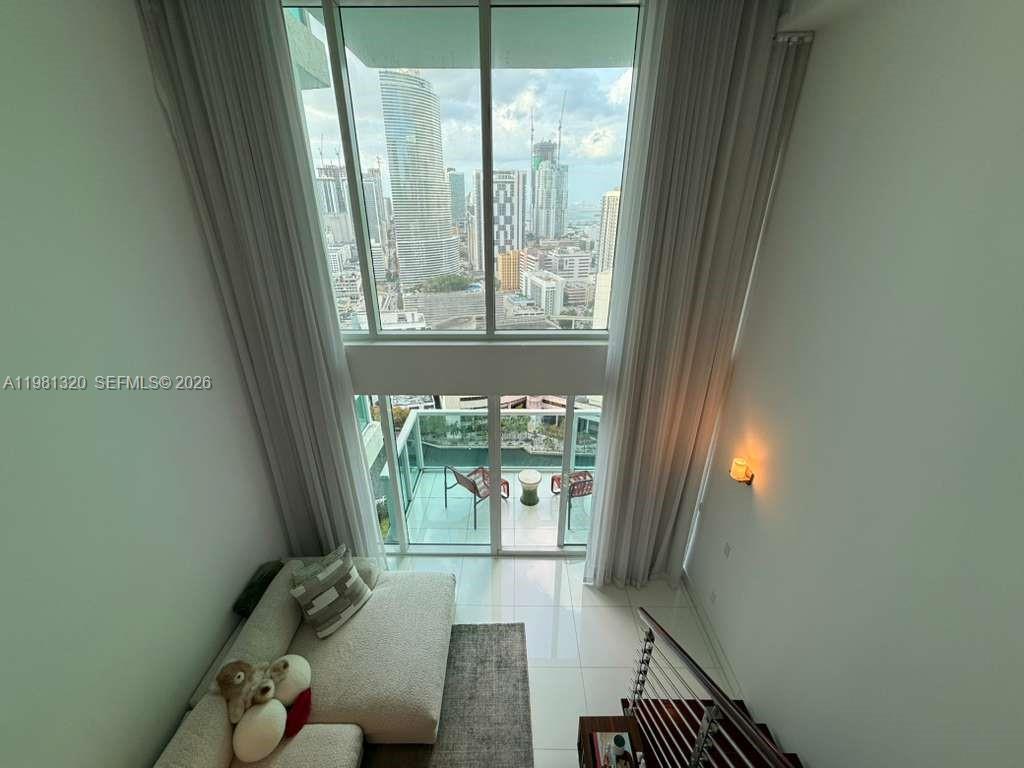 BRICKELL ON THE RIVER S T - Residential Lease