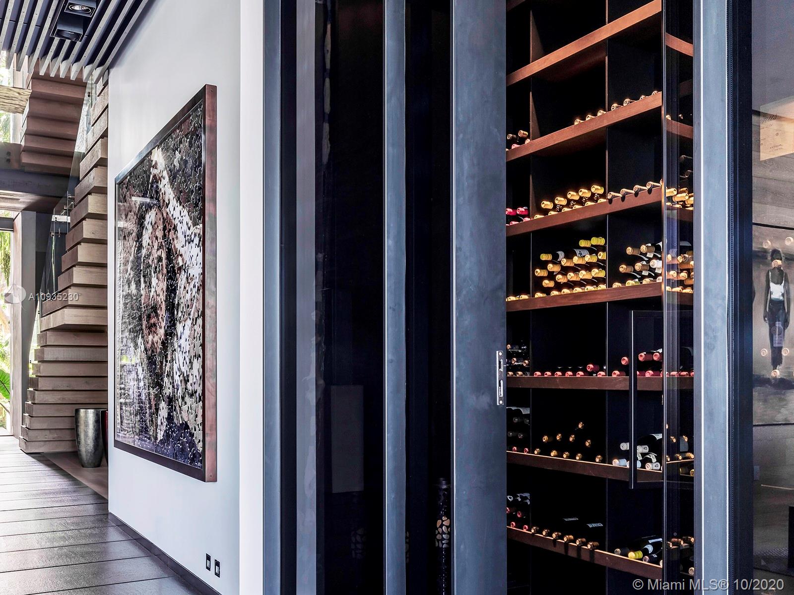 SAN MARINO ISLAND - Residential