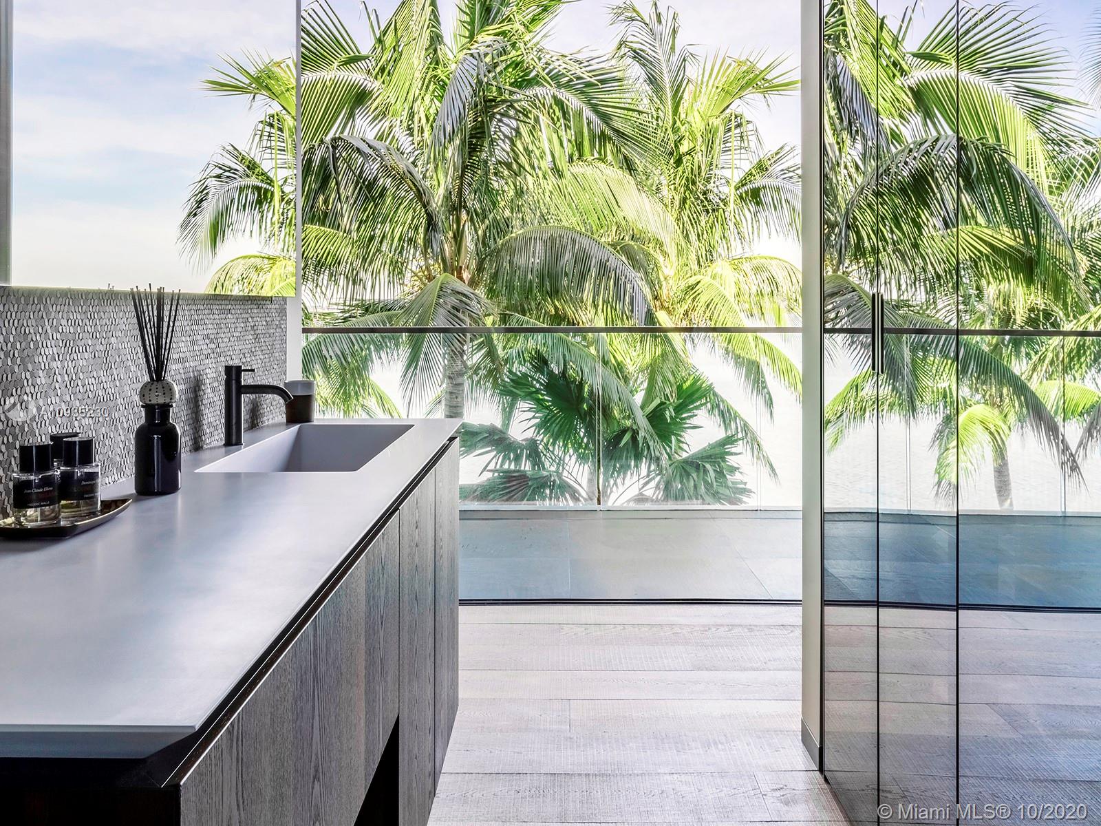 SAN MARINO ISLAND - Residential