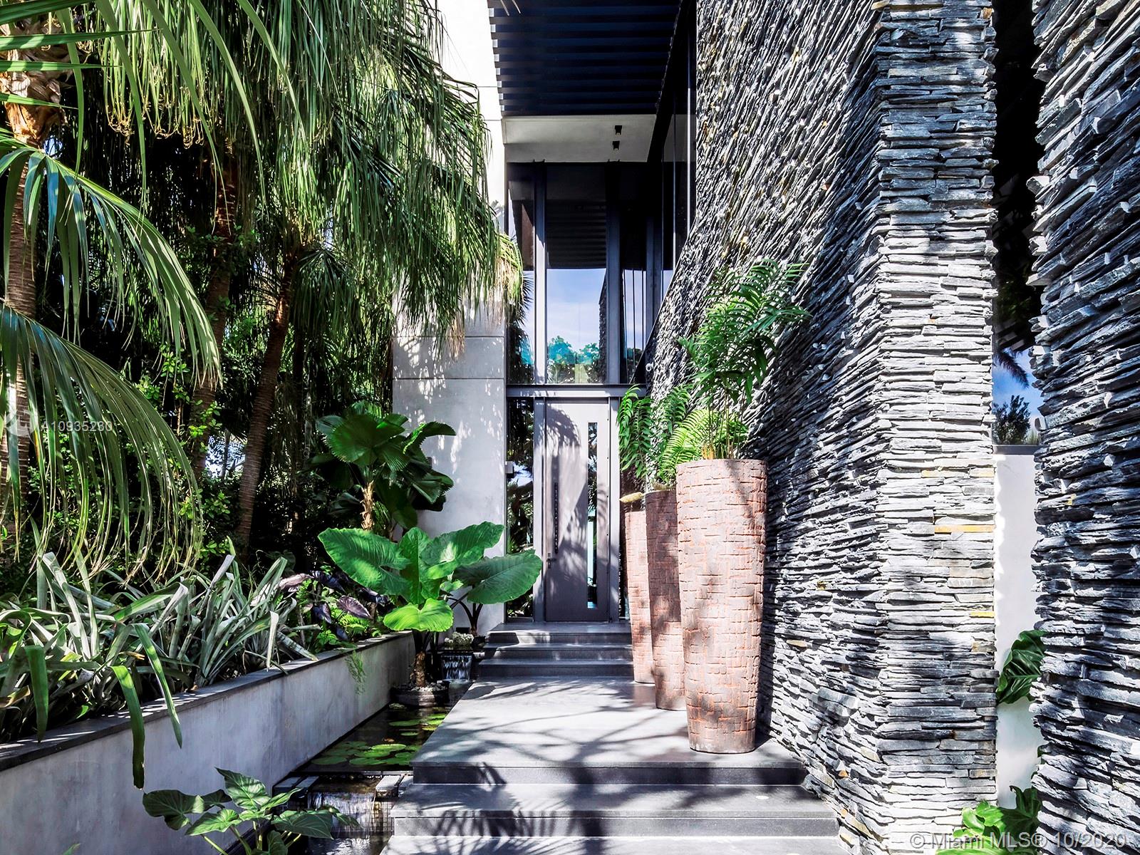 SAN MARINO ISLAND - Residential