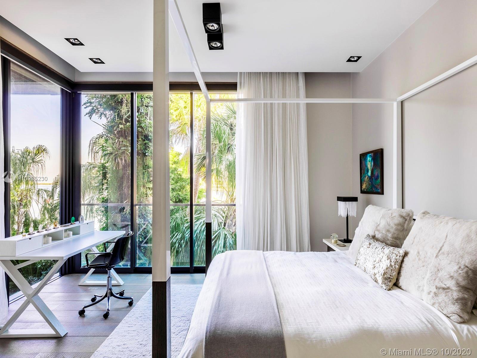 SAN MARINO ISLAND - Residential