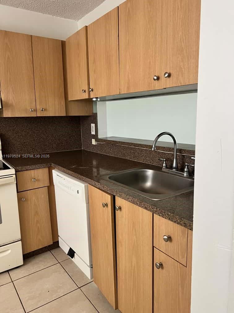 MIRAMAR CLUB CONDOMINIUM - Residential