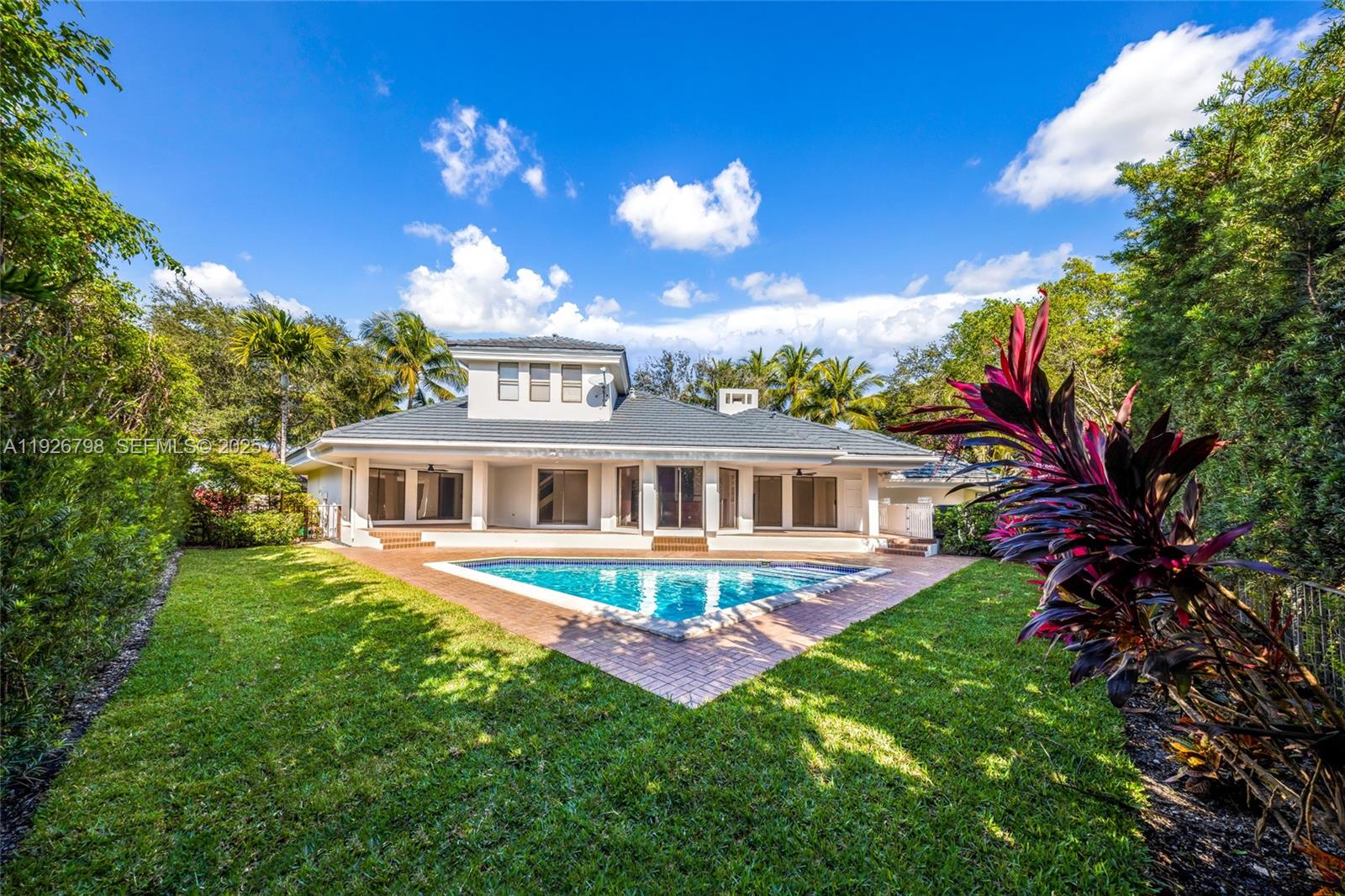 COCOPLUM SEC 2 PLAT C - Residential Lease