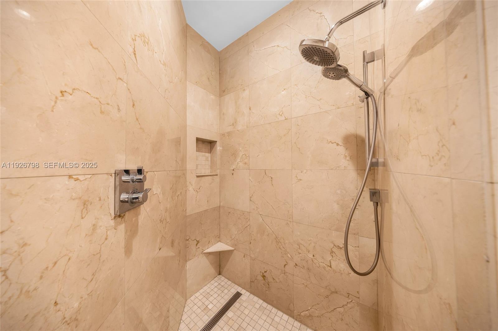 COCOPLUM SEC 2 PLAT C - Residential Lease