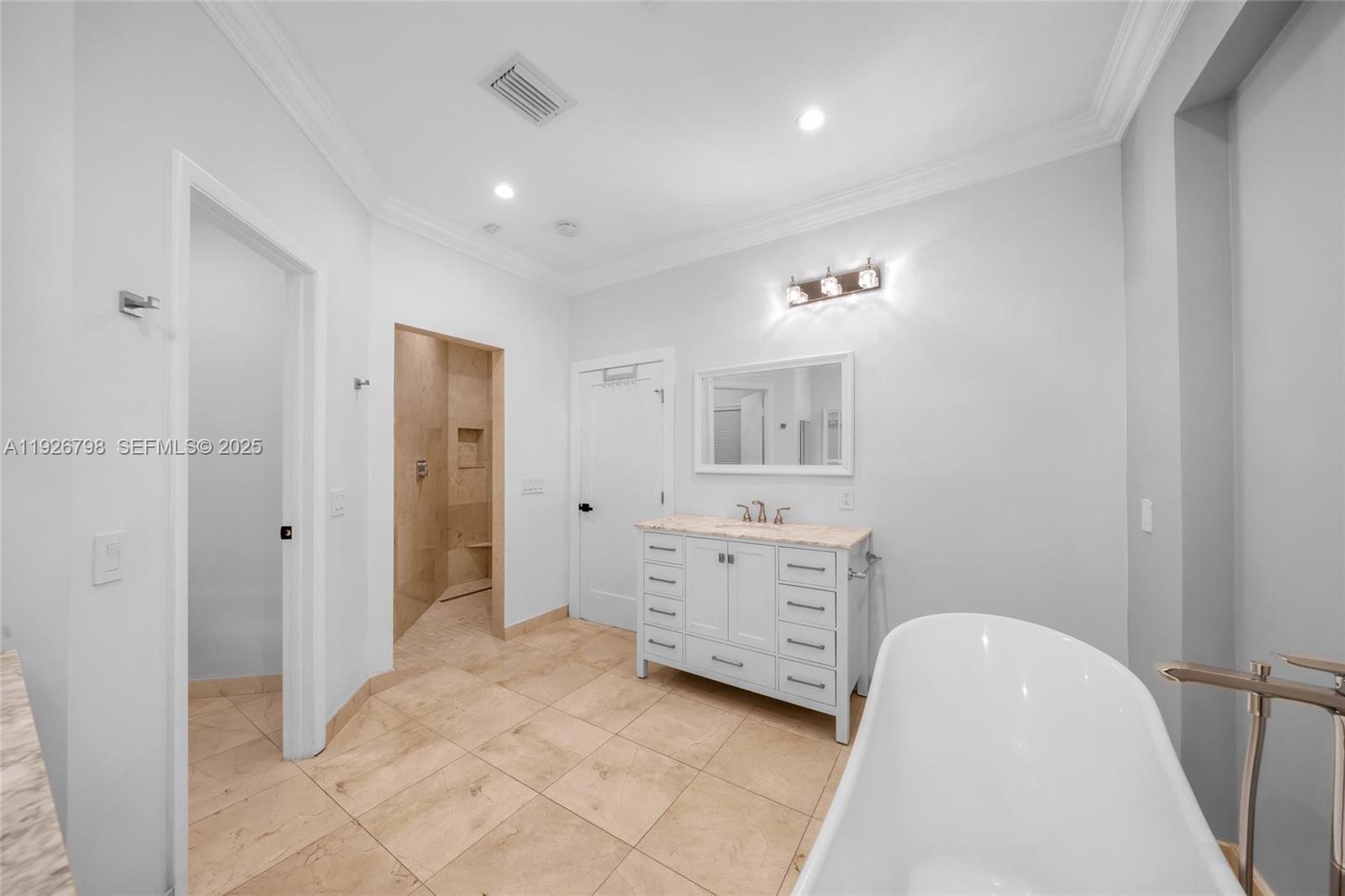 COCOPLUM SEC 2 PLAT C - Residential Lease