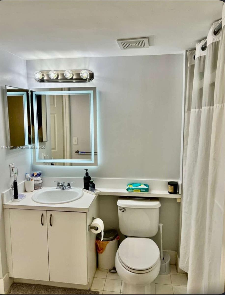 Rental Property at 3870 Lyons Rd 103-8, Coconut Creek, Broward County, Florida - Bedrooms: 1 
Bathrooms: 1  - $1,970 MO.