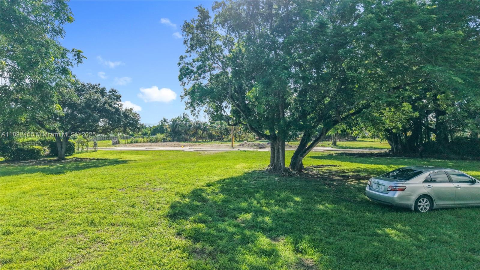 MILLER & BAILES ADDN TO G - Commercial Sale