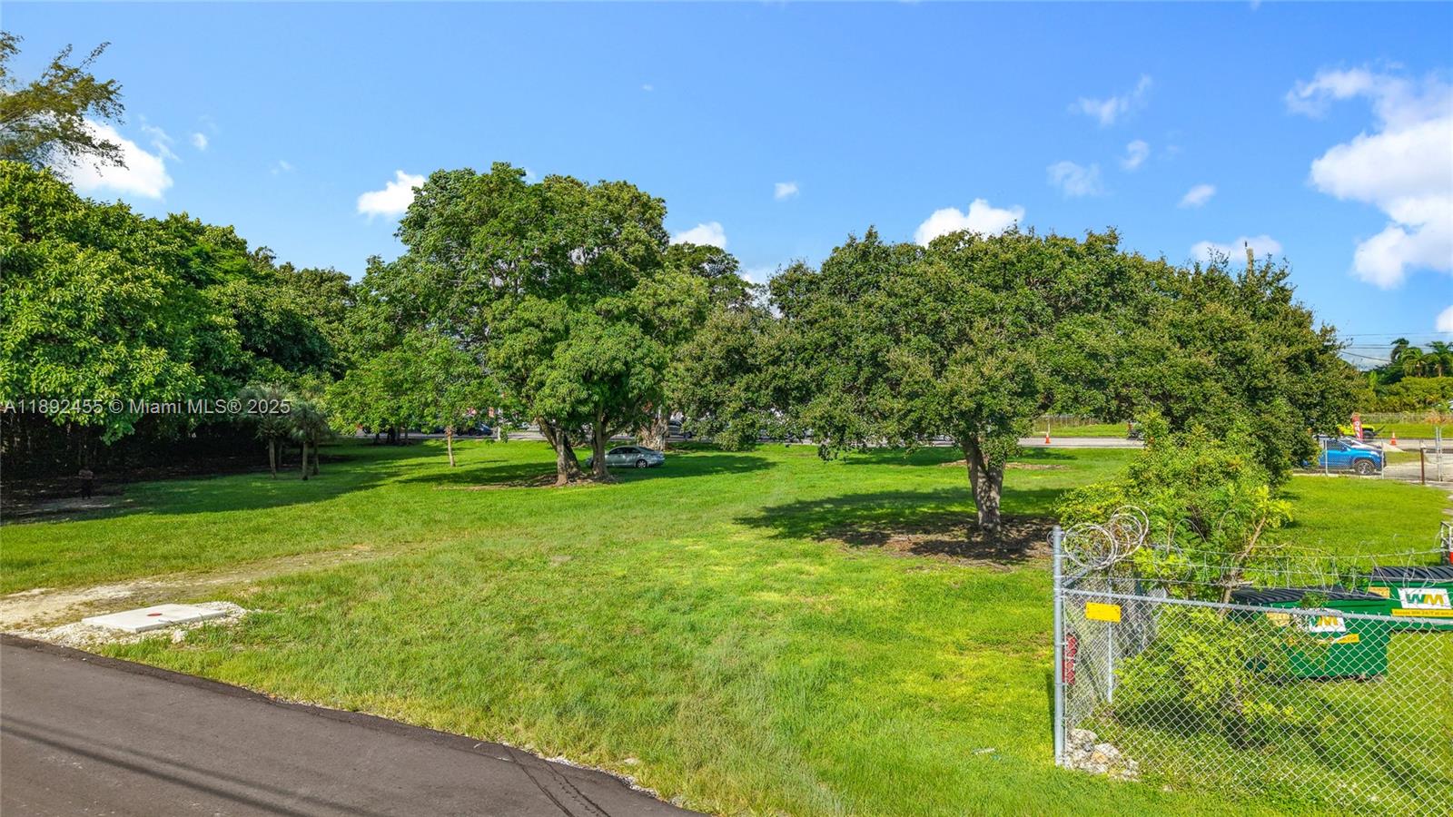 MILLER & BAILES ADDN TO G - Commercial Sale