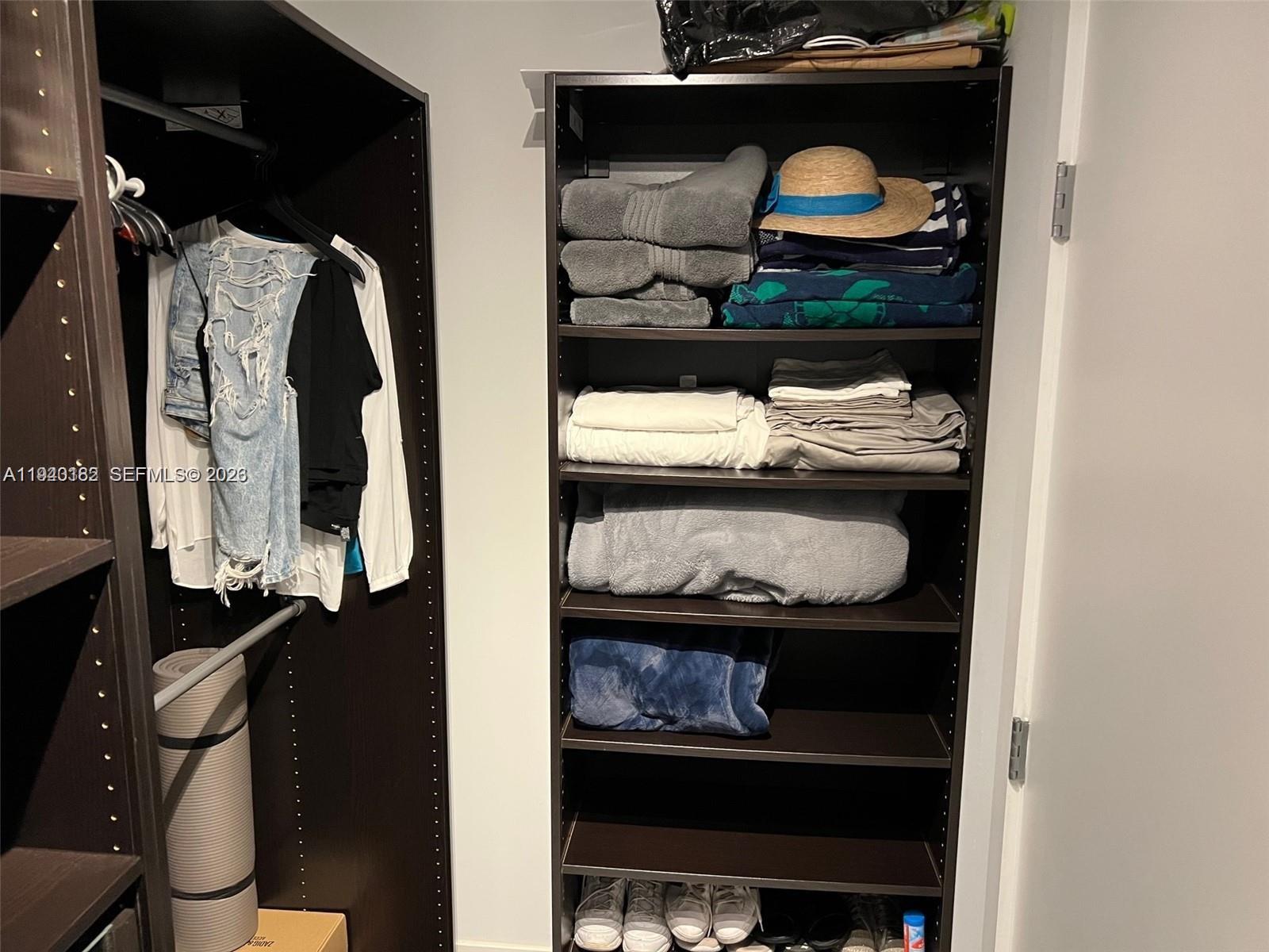 THE HARBOUR SOUTH CONDO - Residential