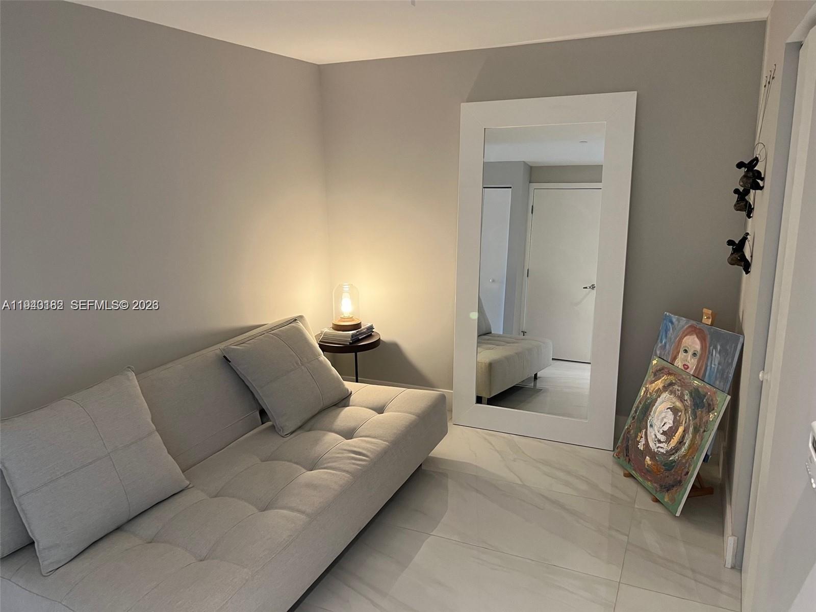 THE HARBOUR SOUTH CONDO - Residential