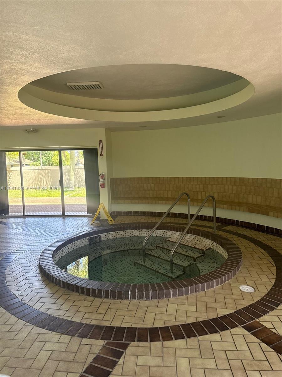 LAKES OF THE MEADOW SEC 3 - Residential