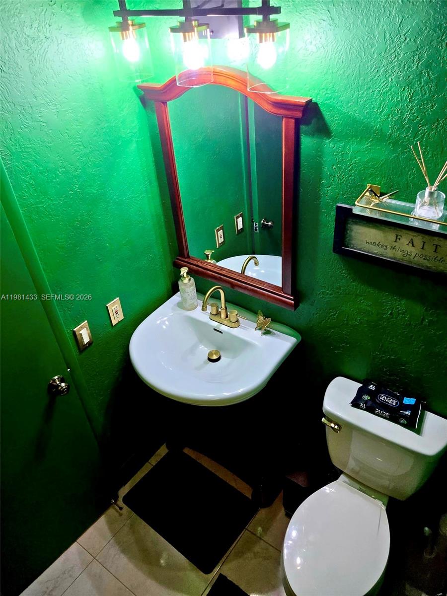 LAKES OF THE MEADOW SEC 3 - Residential