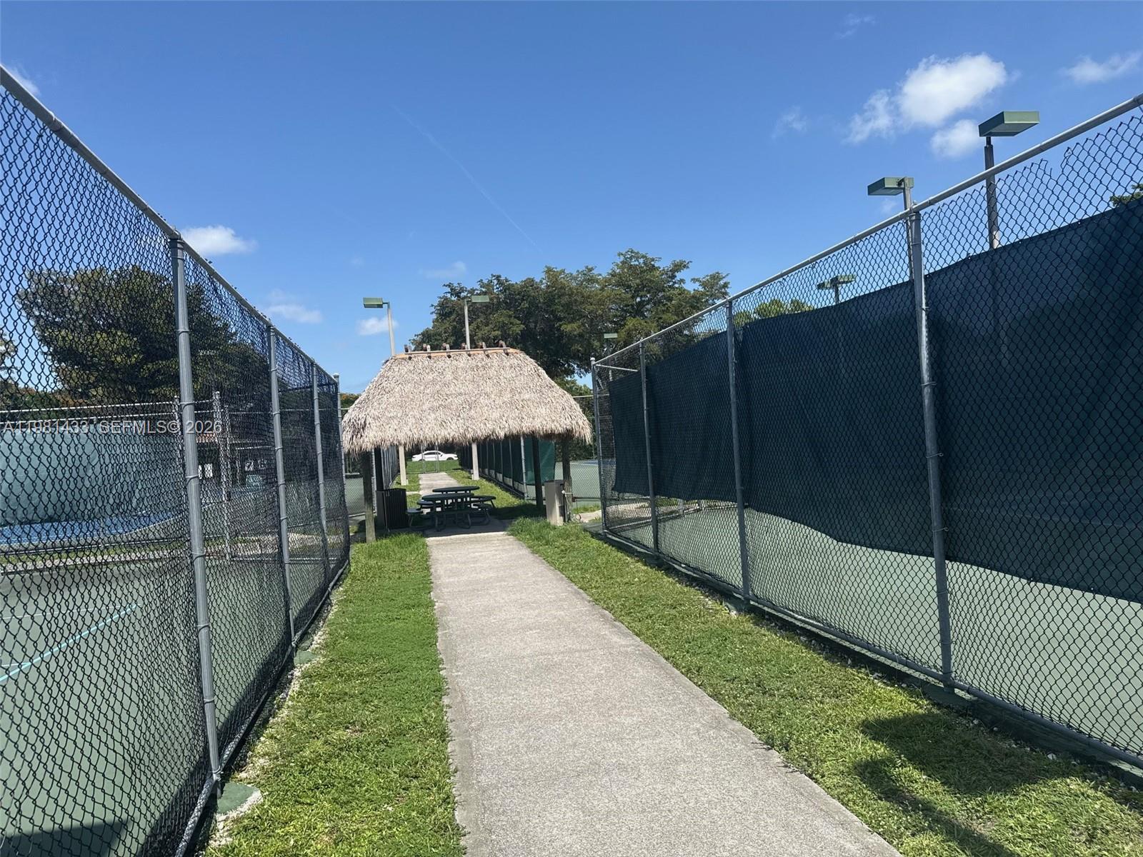 LAKES OF THE MEADOW SEC 3 - Residential