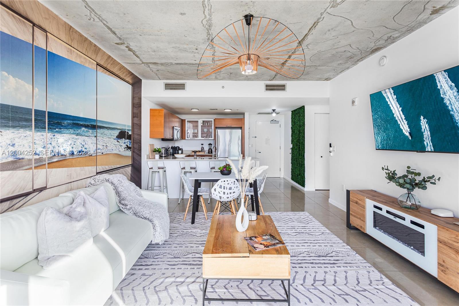 MIDBLOCK MIAMI CONDO - Residential