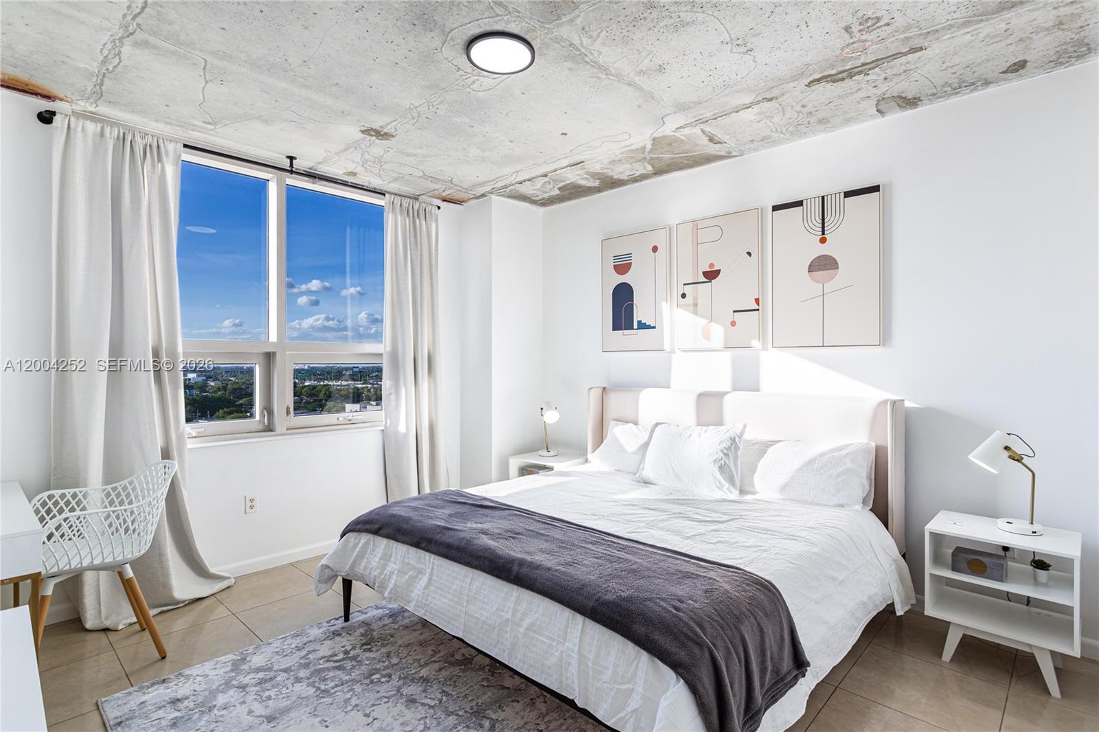 MIDBLOCK MIAMI CONDO - Residential