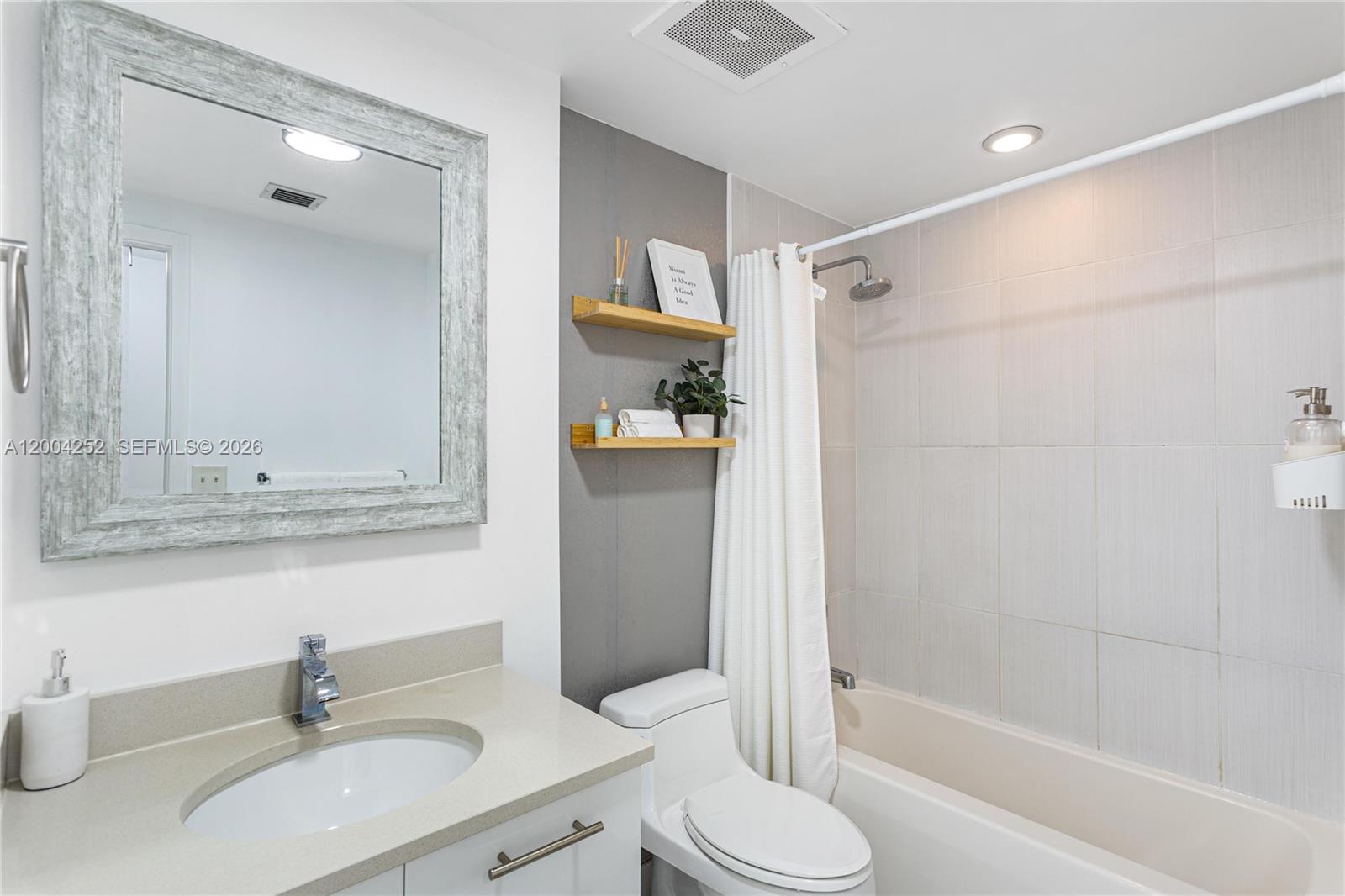 MIDBLOCK MIAMI CONDO - Residential