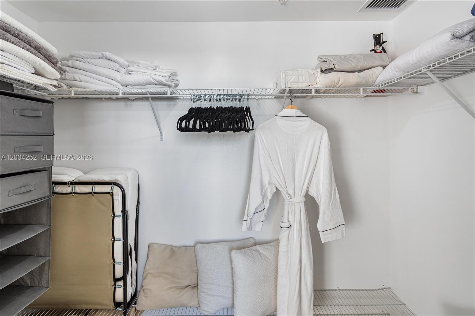 MIDBLOCK MIAMI CONDO - Residential