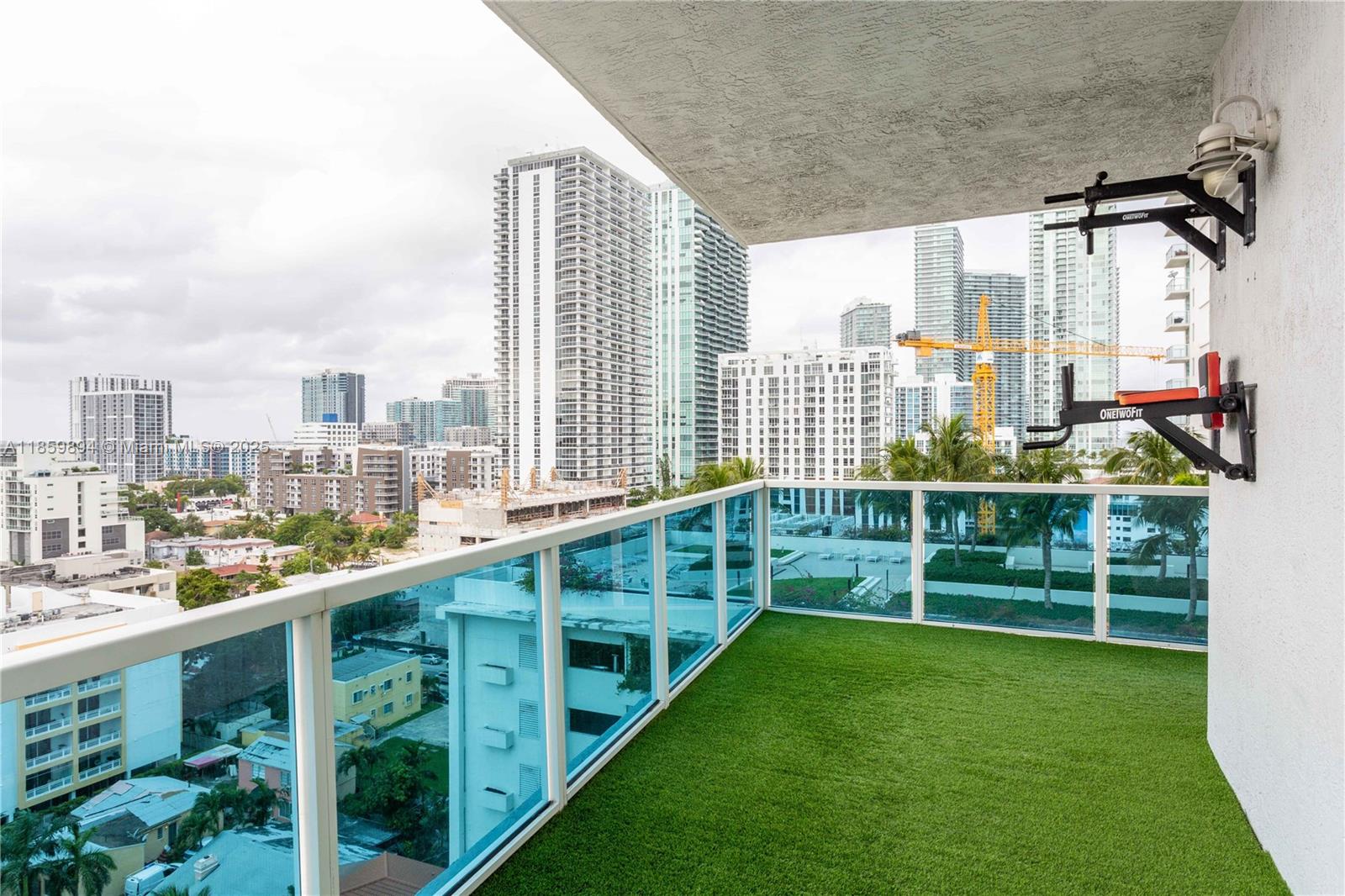 STAR LOFTS ON THE BAY CON - Residential