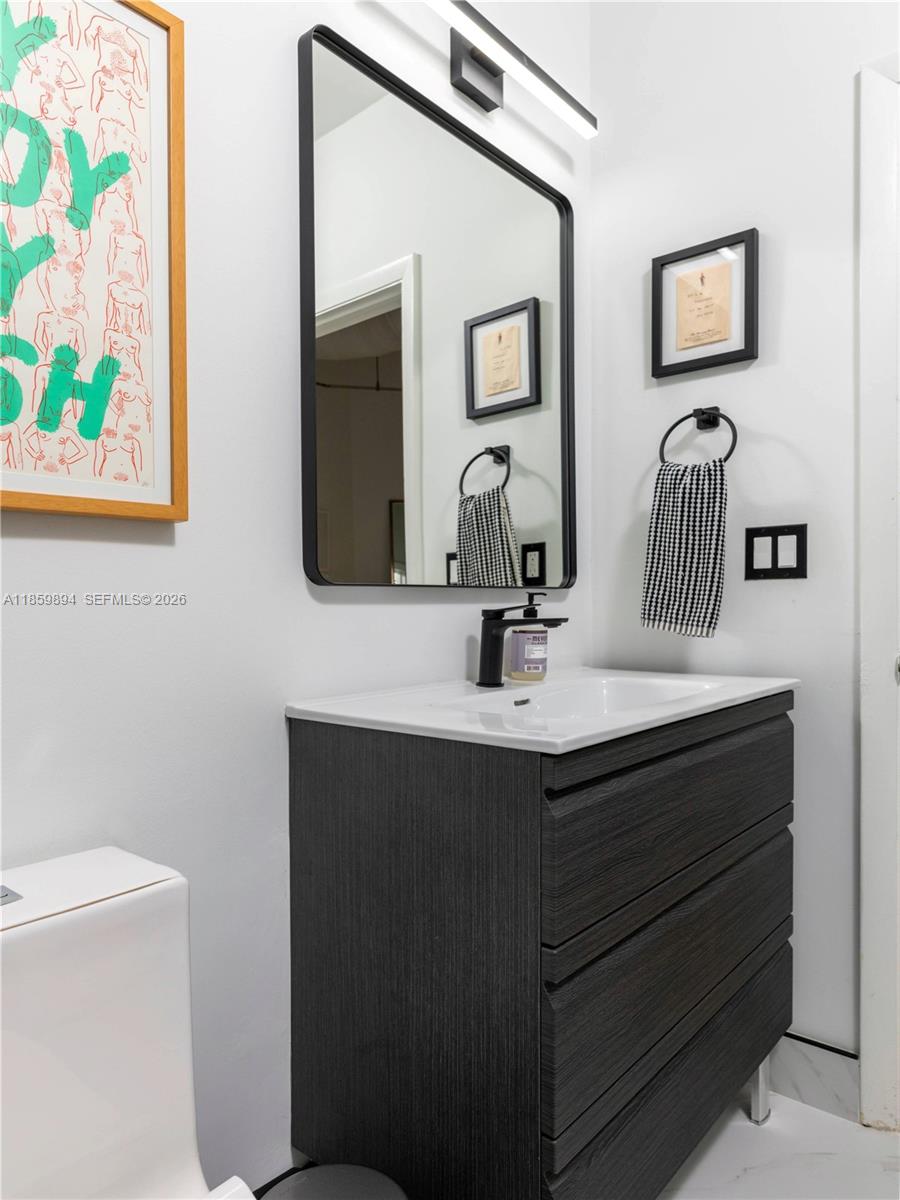 STAR LOFTS ON THE BAY CON - Residential