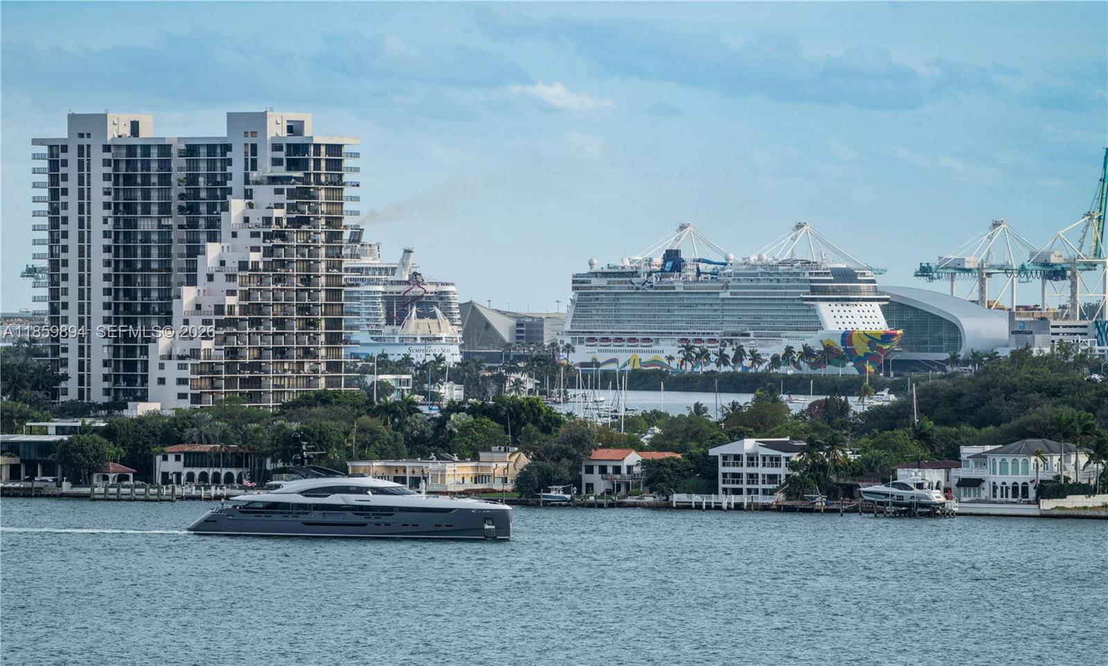 STAR LOFTS ON THE BAY CON - Residential