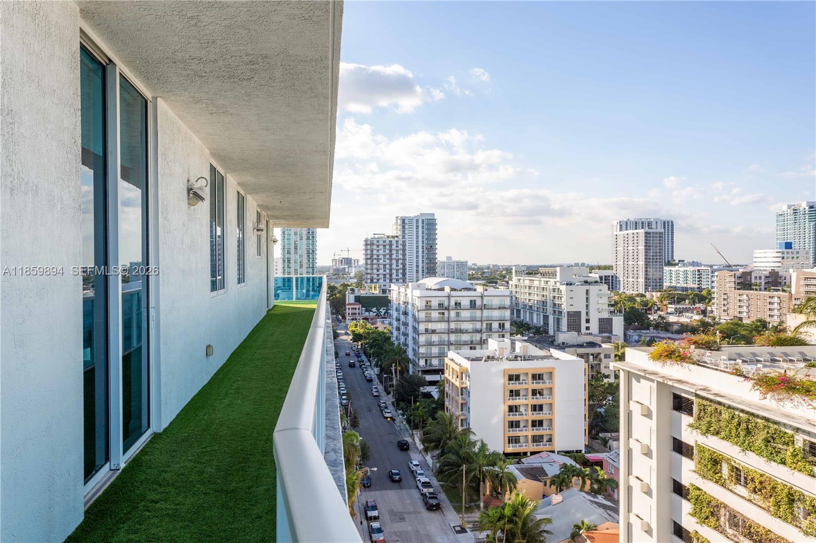 STAR LOFTS ON THE BAY CON - Residential