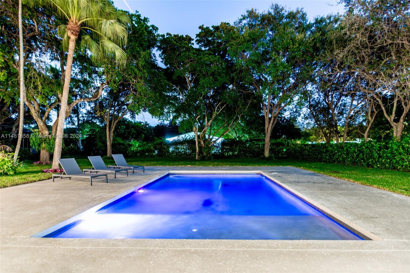 SUNSET VISTAS - Residential