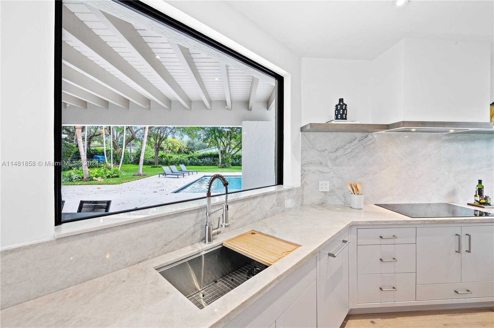 SUNSET VISTAS - Residential