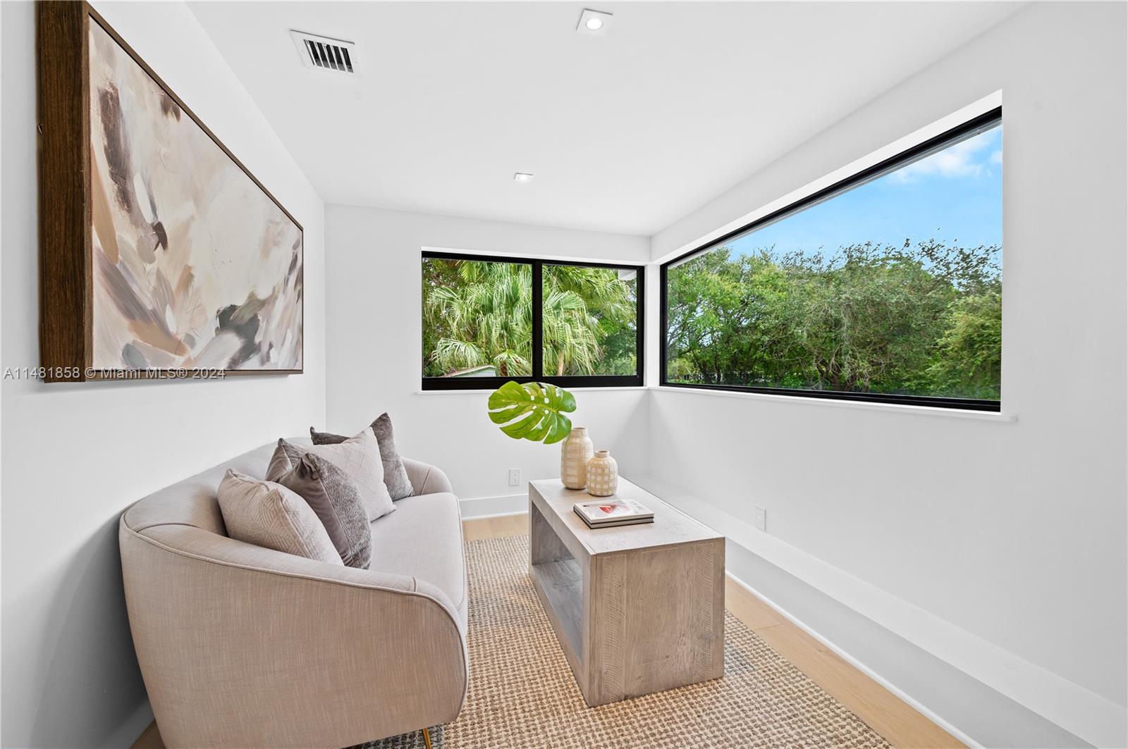 SUNSET VISTAS - Residential