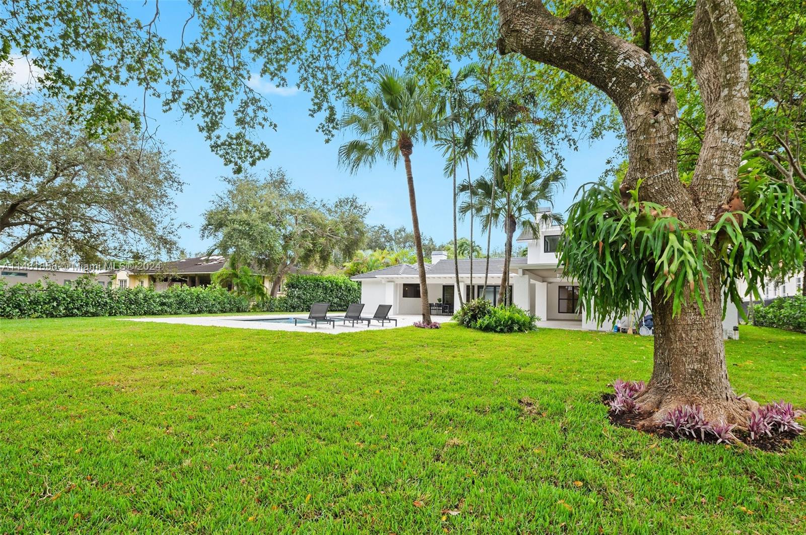 SUNSET VISTAS - Residential