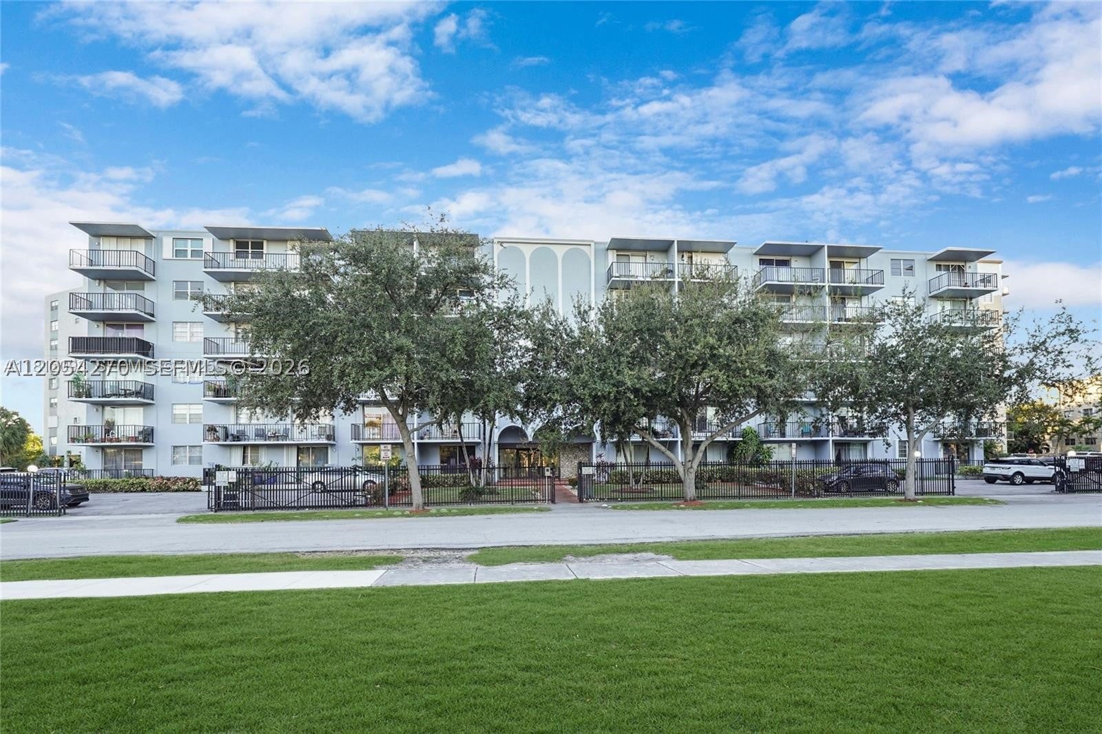 12500 NE 15th Ave 402, North Miami FL 33161