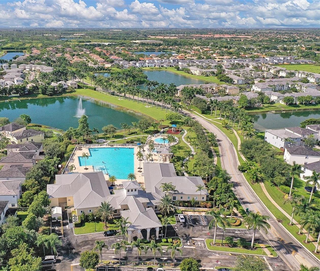 FIJI CONDO NO 3 - Residential