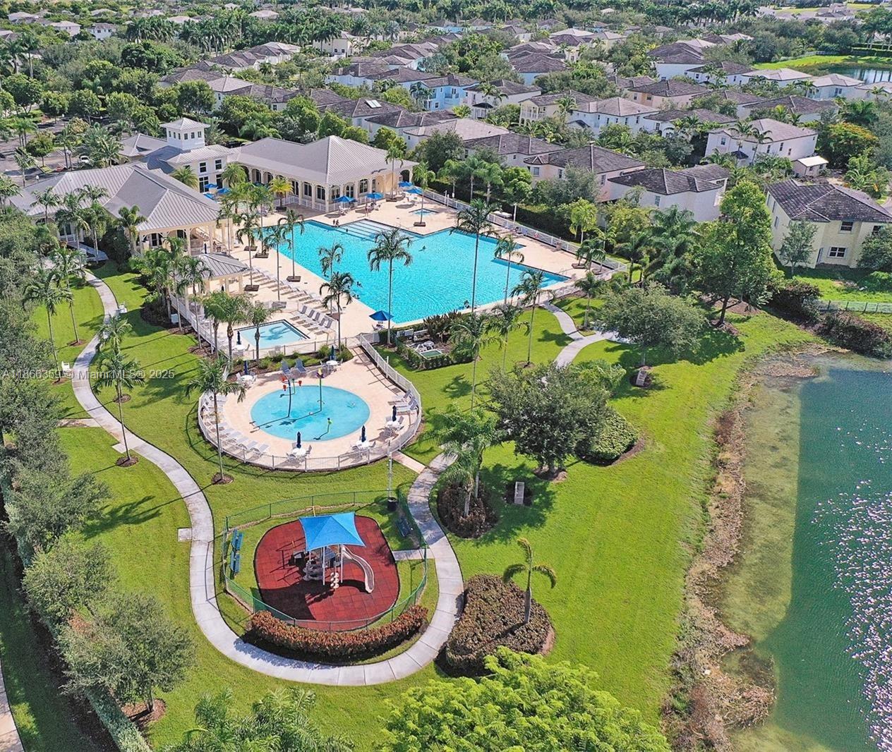 FIJI CONDO NO 3 - Residential