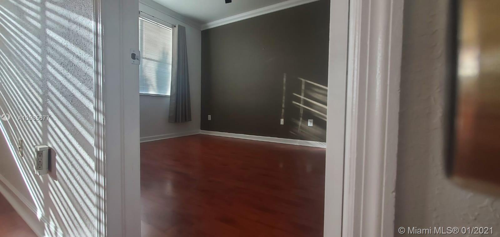 SHOMA HOMES AT COUNTRY CL - Residential Lease