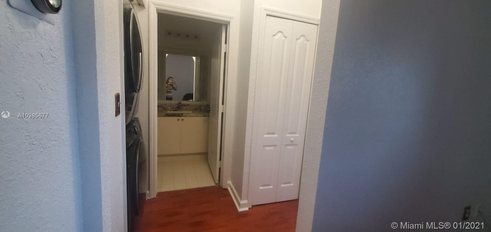 SHOMA HOMES AT COUNTRY CL - Residential Lease