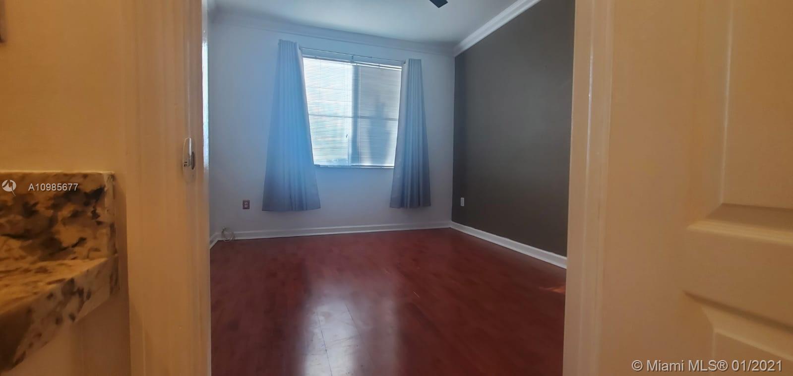 SHOMA HOMES AT COUNTRY CL - Residential Lease