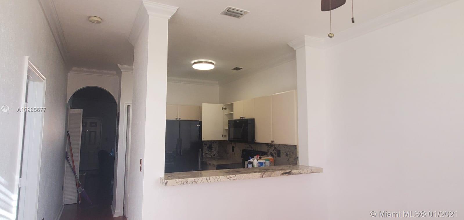 SHOMA HOMES AT COUNTRY CL - Residential Lease