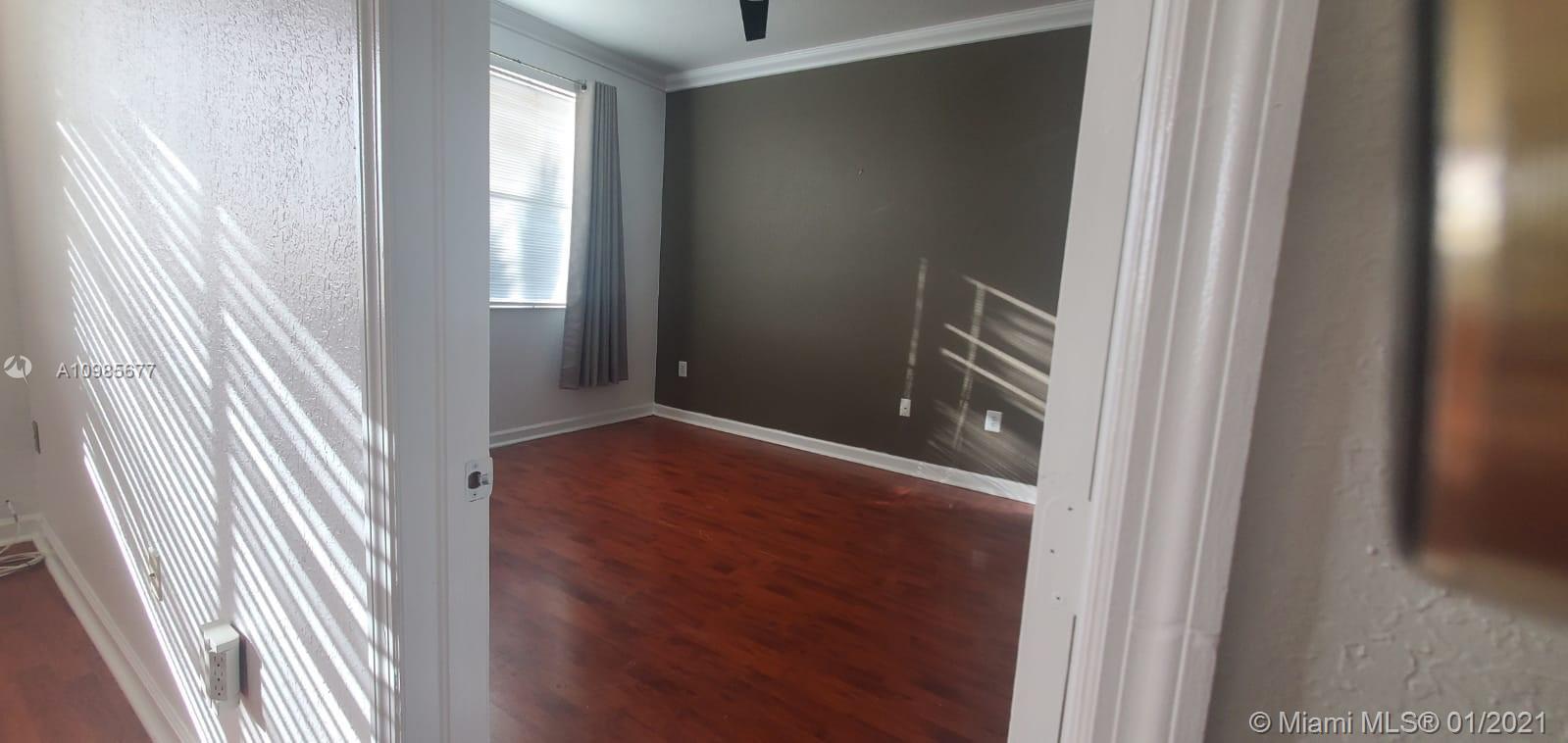 SHOMA HOMES AT COUNTRY CL - Residential Lease