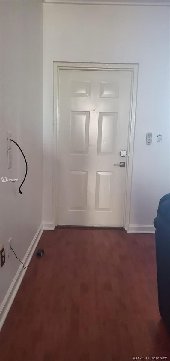 SHOMA HOMES AT COUNTRY CL - Residential Lease