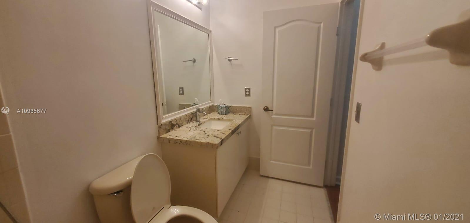 SHOMA HOMES AT COUNTRY CL - Residential Lease