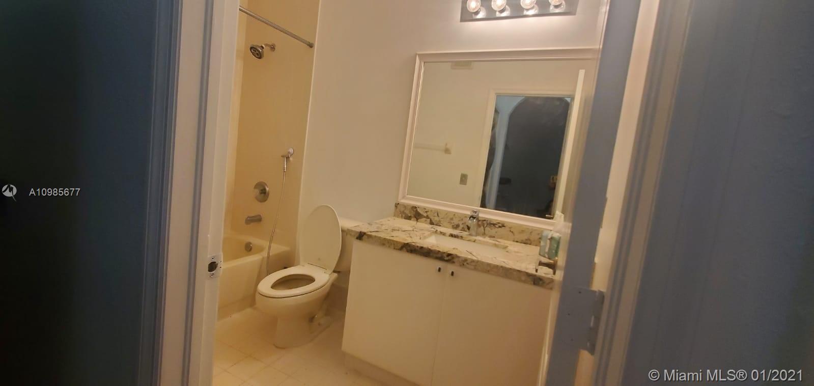 SHOMA HOMES AT COUNTRY CL - Residential Lease