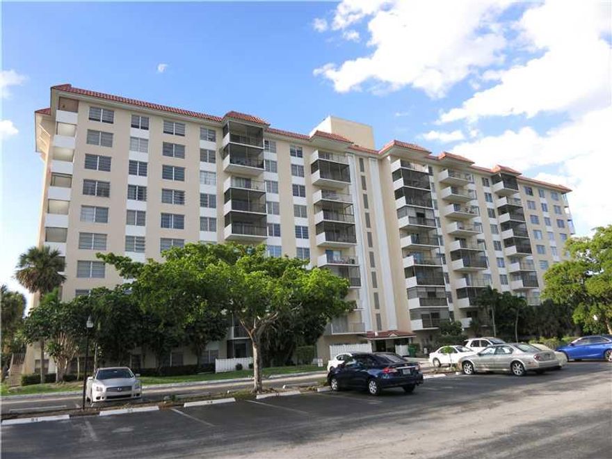 Only one month deposit // Beautiful Condo on 7th floor, enjoy the amazing views of city, golf course and lake form the balcony and the two bedrooms too.. All tiled floors, Kitchen with granite counters and washer and dryer inside the unit. By the way the  2 big bedrooms are almost the same size. Property is vacant ready to move in... Rent includes water and cable. ALL AGES WELCOME..24/7 guard at the  gate.