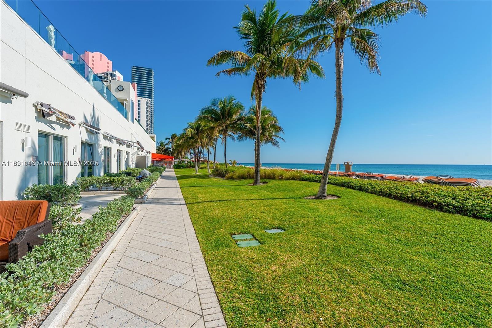 19111 Collins Ave 801