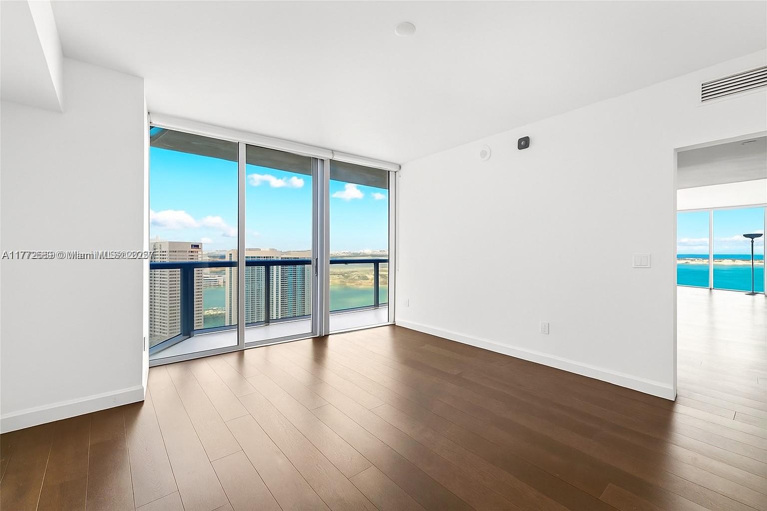 ICON BRICKELL NO TWO - Residential