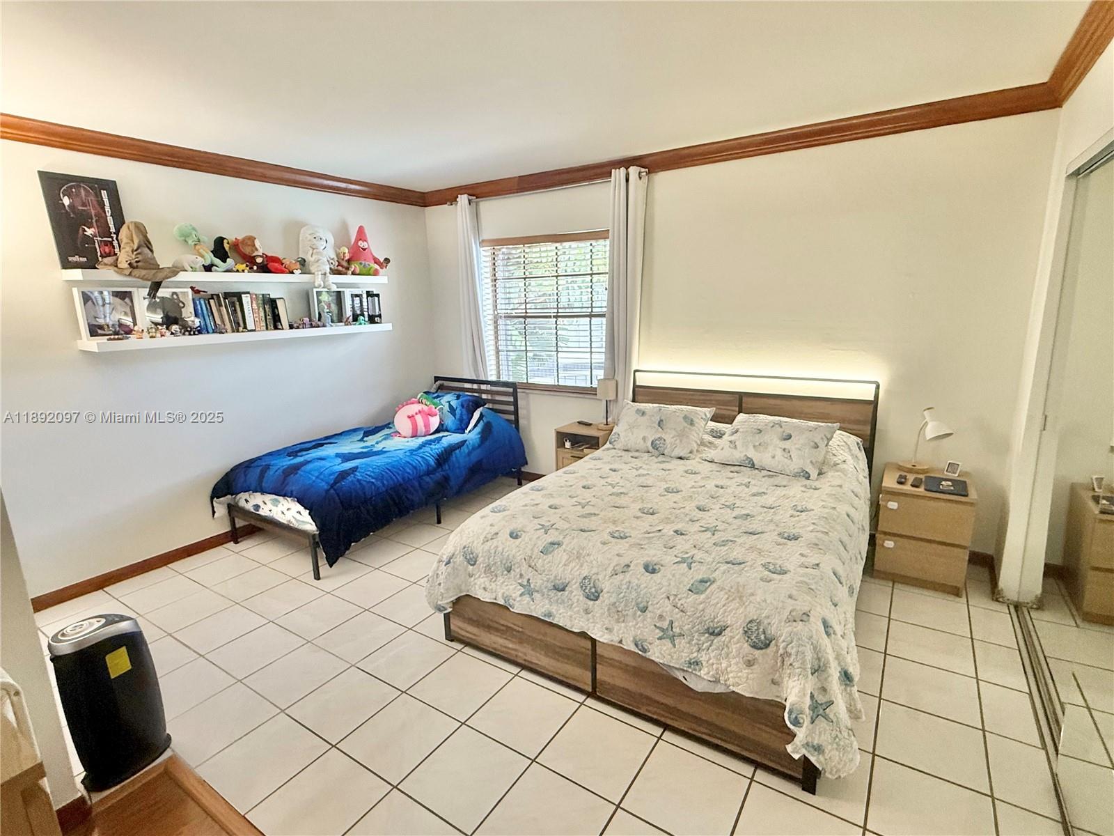 MILLER SIXTY-SEVEN TOWNHO - Residential Lease