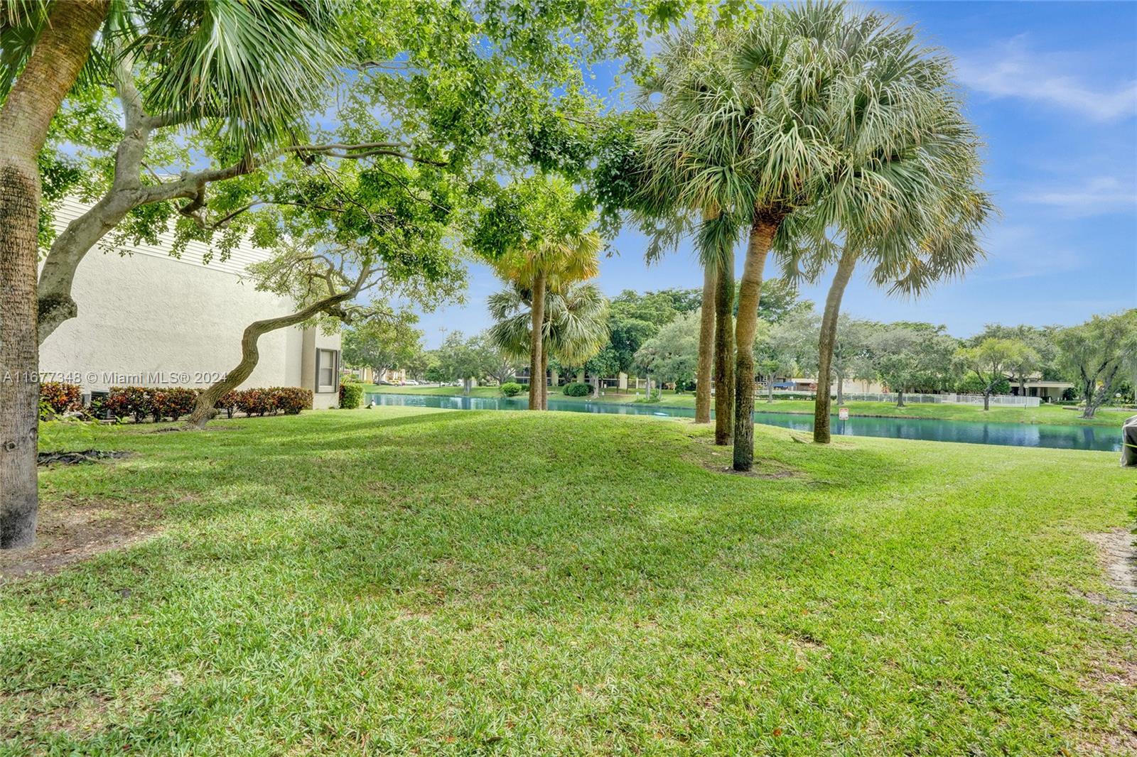 VILLAS AT MEADOW LAKES CO - Residential
